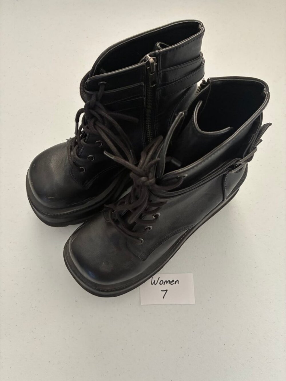 Demonia Shaker 52 Black Platform Combat Boots Women's Size 7